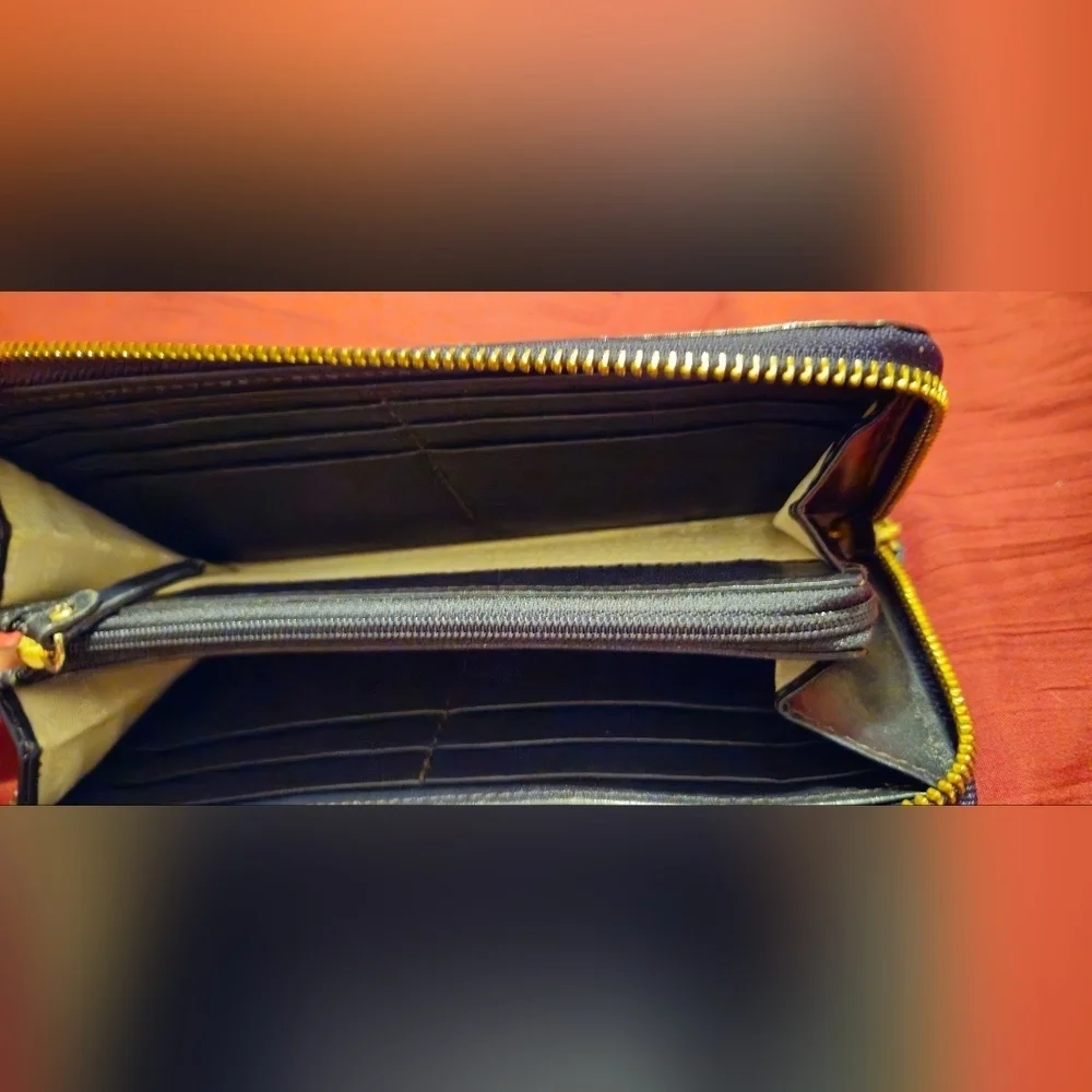 Kate Spade Black and Green Hedgehog Wallet